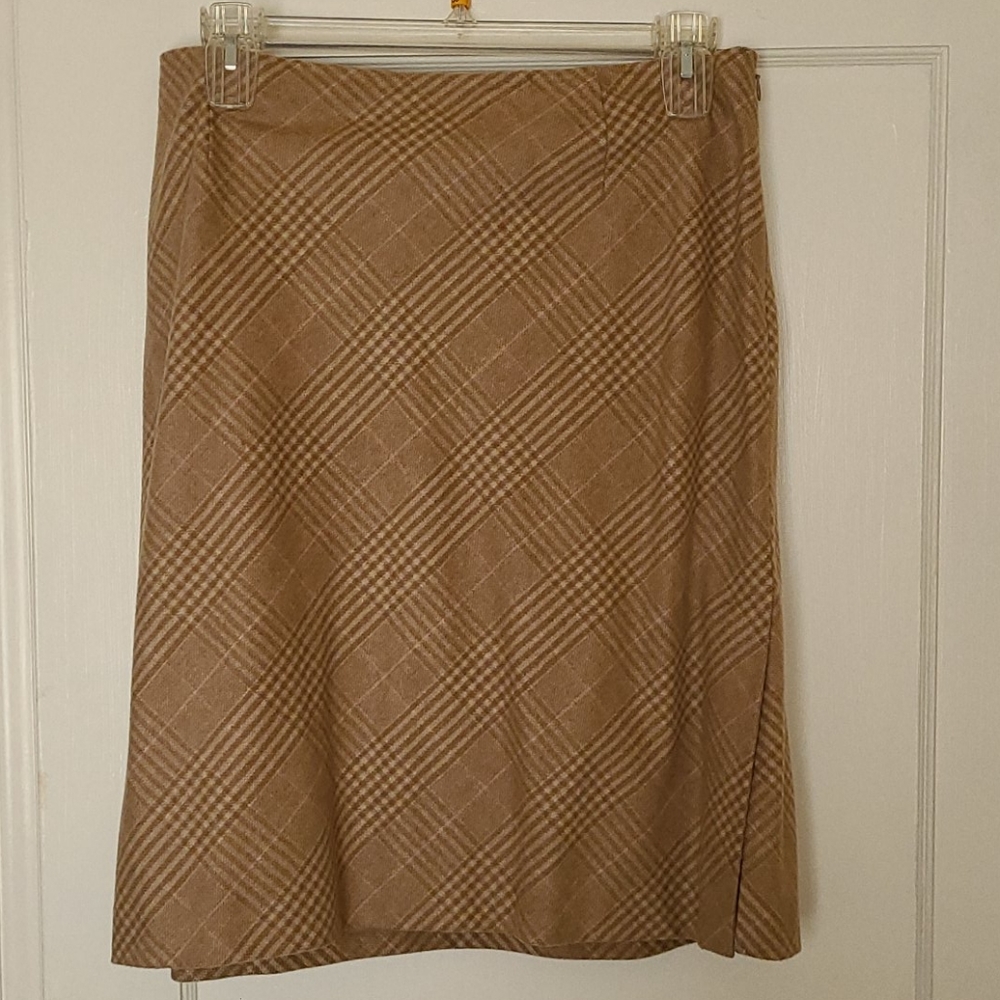 Ann Taylor Beige plaid knee-length skirt